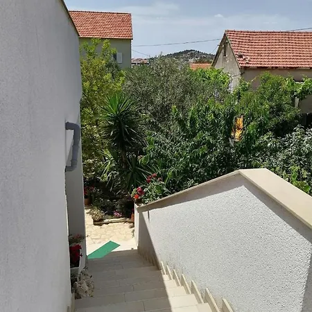 Apartman Lucija * Murter
