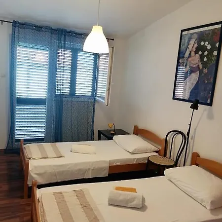 Apartment Apartman Lucija *